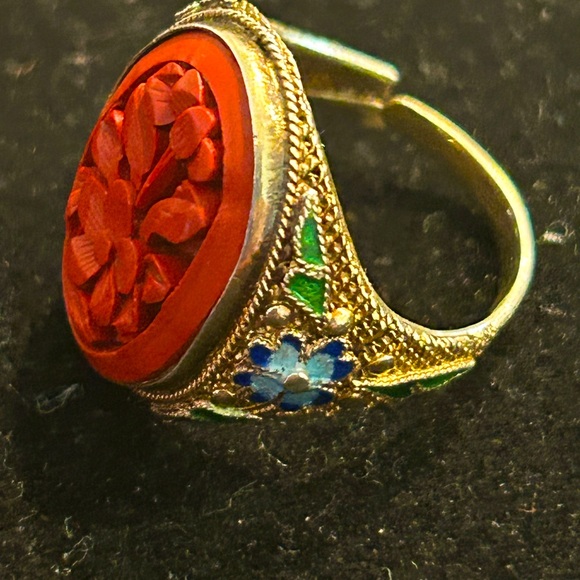 Vintage Chinese Cinnabar 4 Piece Set - Necklace, Bangle and 925 Ring & Earrings - Picture 8 of 15